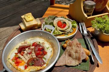Breakfast meal