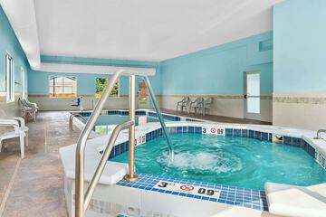 Indoor spa tub