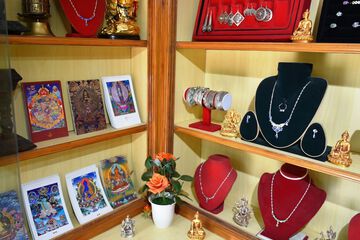 Gift shop