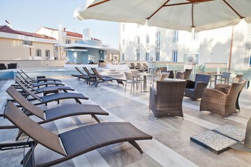 Sundeck