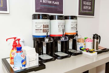 Breakfast/Coffee Service 40 of 41