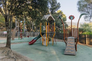Children's play area - outdoor