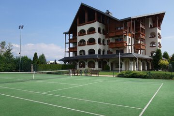 Tennis court