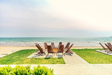 Beach/ocean view