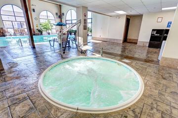Indoor spa tub