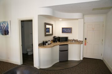 Room 28 of 62