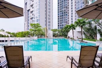 Infinity pool