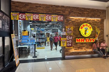 Shopping mall