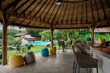 Poolside bar