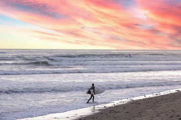 Surfing/boogie boarding