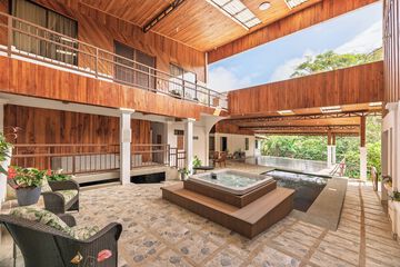 Indoor spa tub
