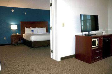 Room 15 of 51