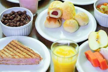 Breakfast meal
