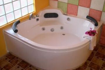 Jetted Tub
