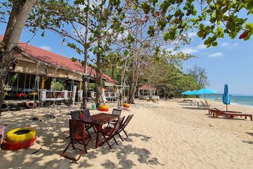 Beach bar