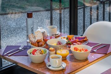 Breakfast buffet