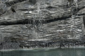 Pool waterfall
