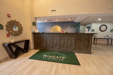 Check-in/check-out kiosk