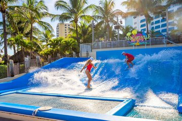 Surfing/boogie boarding