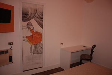 Room amenity