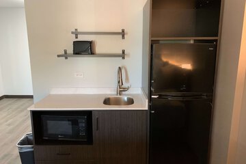 Room 4 of 19