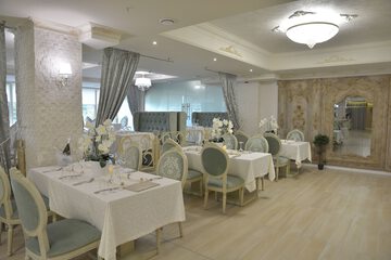 Food court