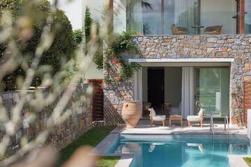 Private pool