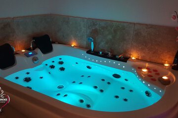 Private spa tub