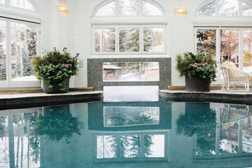 Indoor/outdoor pool