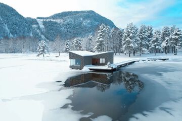 Dock