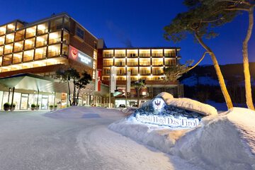 Front of property - evening/night