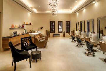 Hair salon