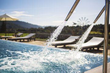 Pool waterfall