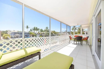 balcony
