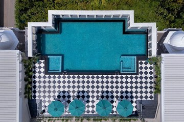 Rooftop pool