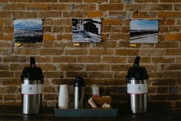 Breakfast/Coffee Service 82 of 92