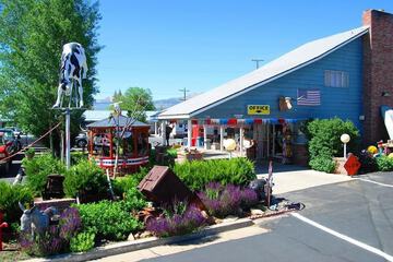 Redwood Motel