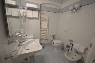 Photo 35