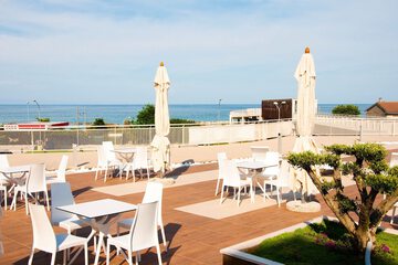 Sundeck