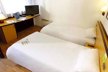 Photo 43