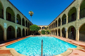 pool