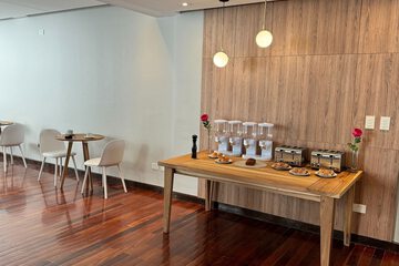 Breakfast area