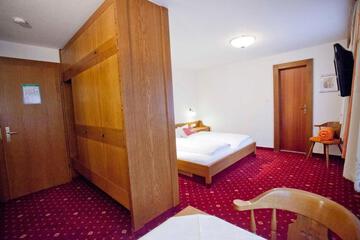 Photo 29