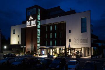 Front of property - evening/night