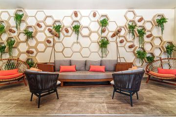 Hotel Interior 26 of 201