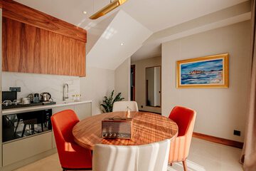 Private kitchenette