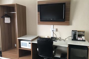 In-room business center