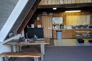 Check-in/check-out kiosk