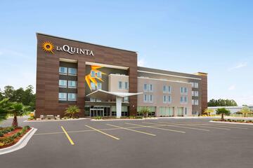 La Quinta Inn & Suites by Wyndham Brunswick / Golden Isles