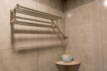 Bathroom amenities